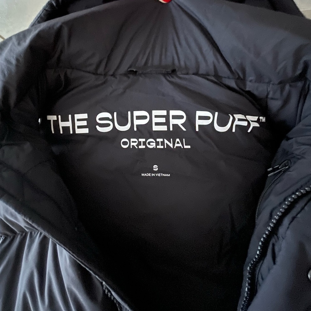 Aritzia Black Super Puff Vest